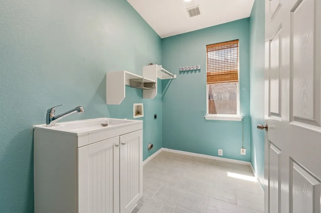 7933 Spring Run North Richland Hills TX 76182