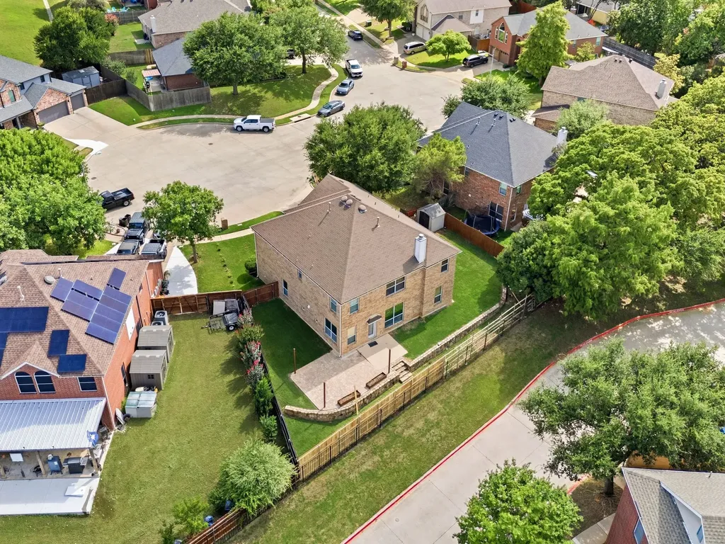 7933 Spring Run North Richland Hills TX 76182