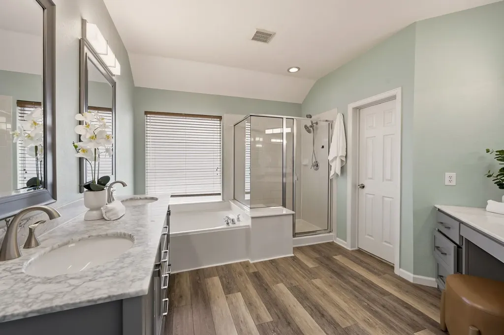 7933 Spring Run North Richland Hills TX 76182