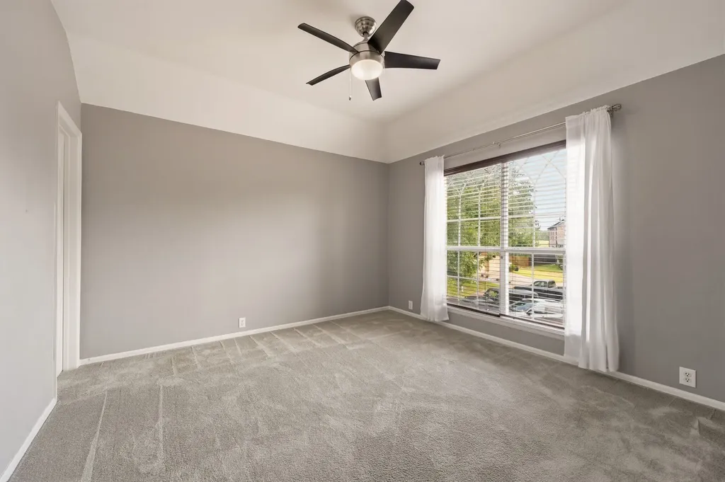 7933 Spring Run North Richland Hills TX 76182