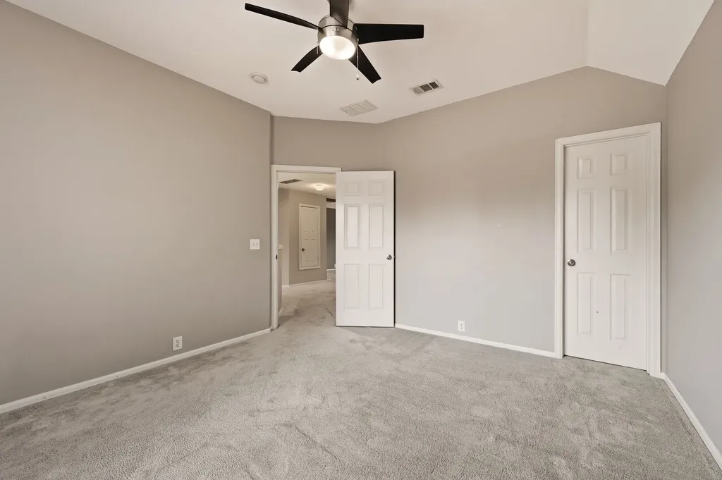 7933 Spring Run North Richland Hills TX 76182