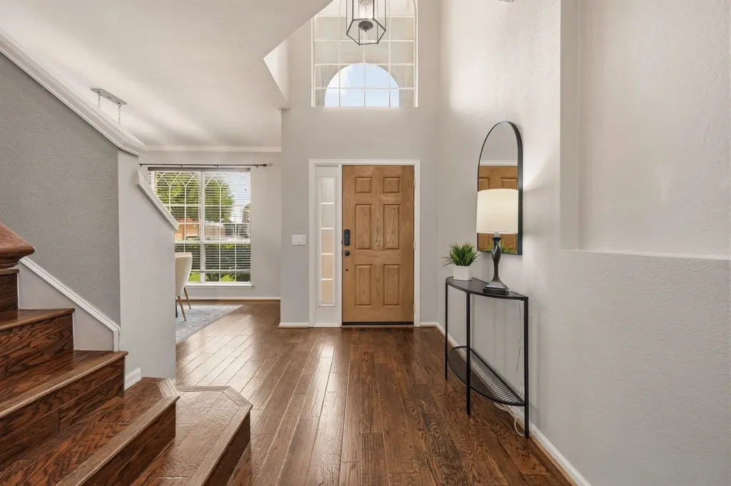 7933 Spring Run North Richland Hills TX 76182