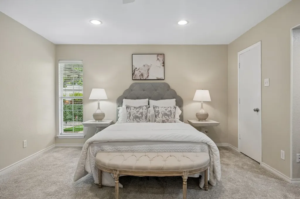 9734 Queenswood Lane Dallas TX 75238