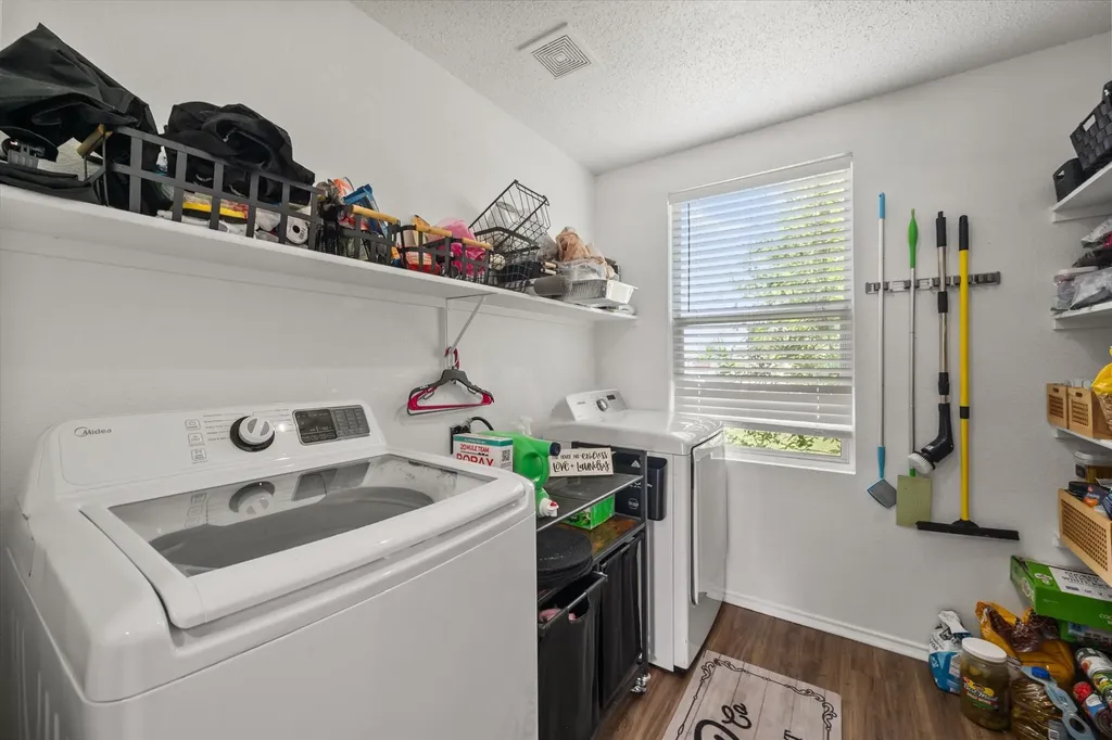 1409 Blazing Star Trail Burleson TX 76028