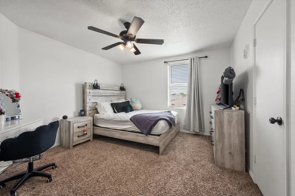 1409 Blazing Star Trail Burleson TX 76028