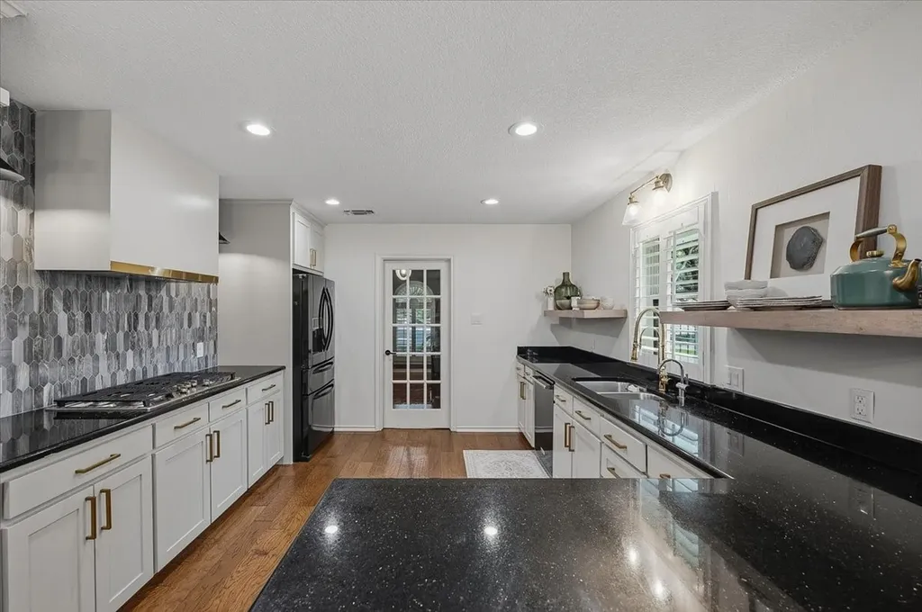 4133 Inwood Road Fort Worth TX 76109