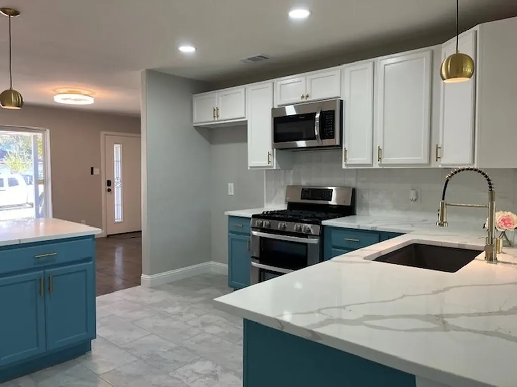 741 NW 14th Street Grand Prairie TX 75050
