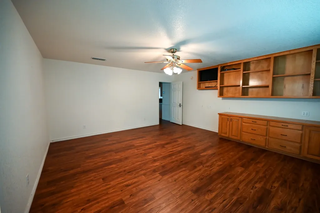 2951 N Trinity Street Decatur TX 76234