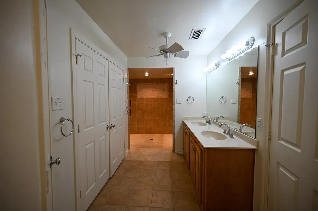 2951 N Trinity Street Decatur TX 76234