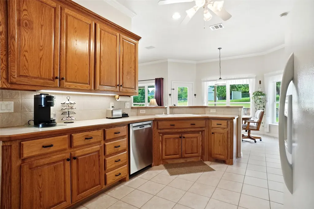 114 Bolivar Drive Weatherford TX 76085