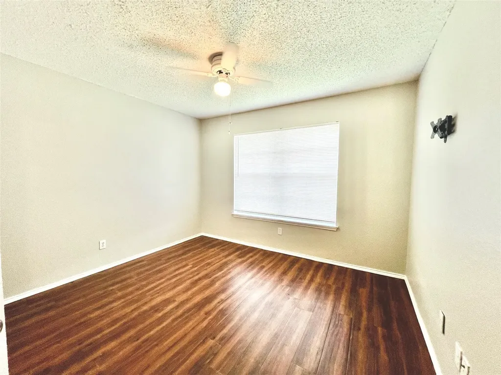 2210 Green Mere Drive Arlington TX 76001