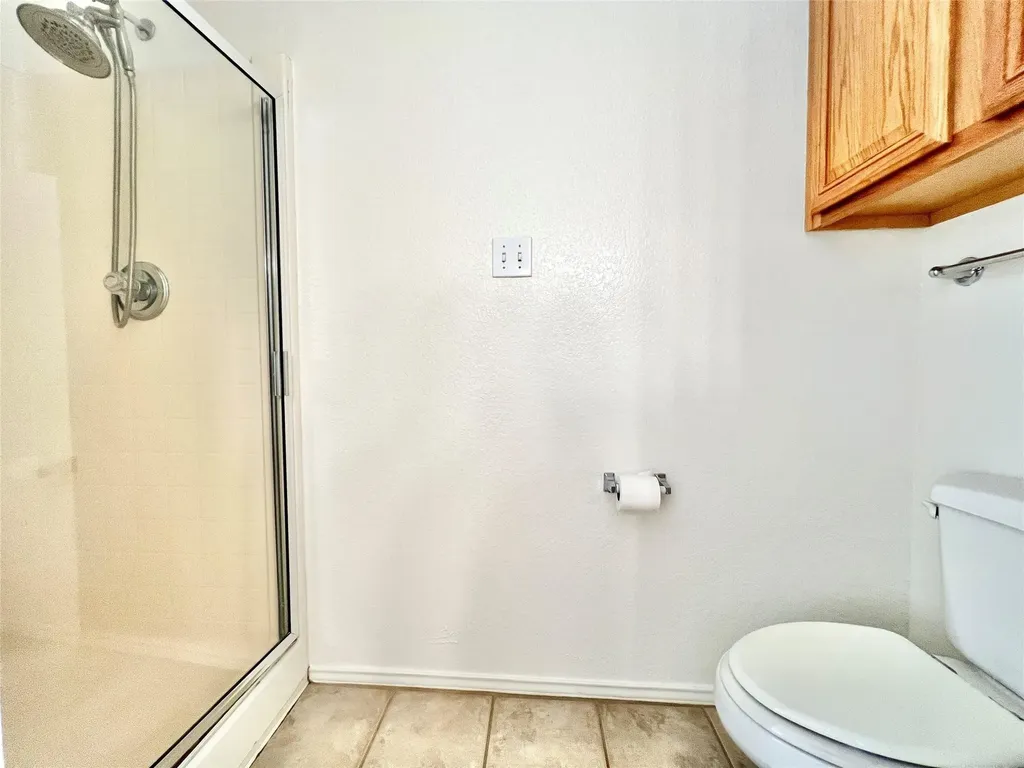 2210 Green Mere Drive Arlington TX 76001