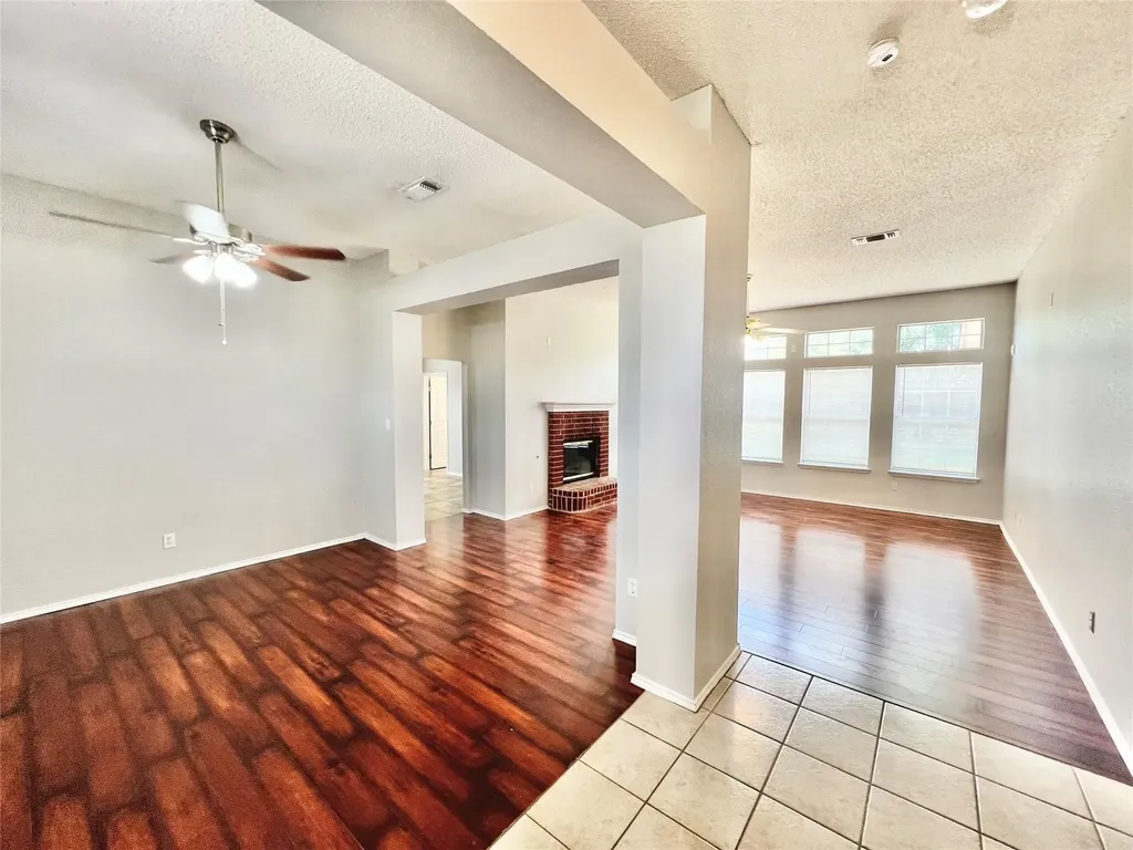 2210 Green Mere Drive Arlington TX 76001