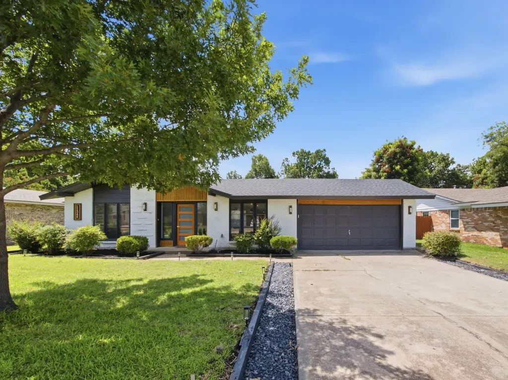 11348 Carissa Drive Dallas TX 75218