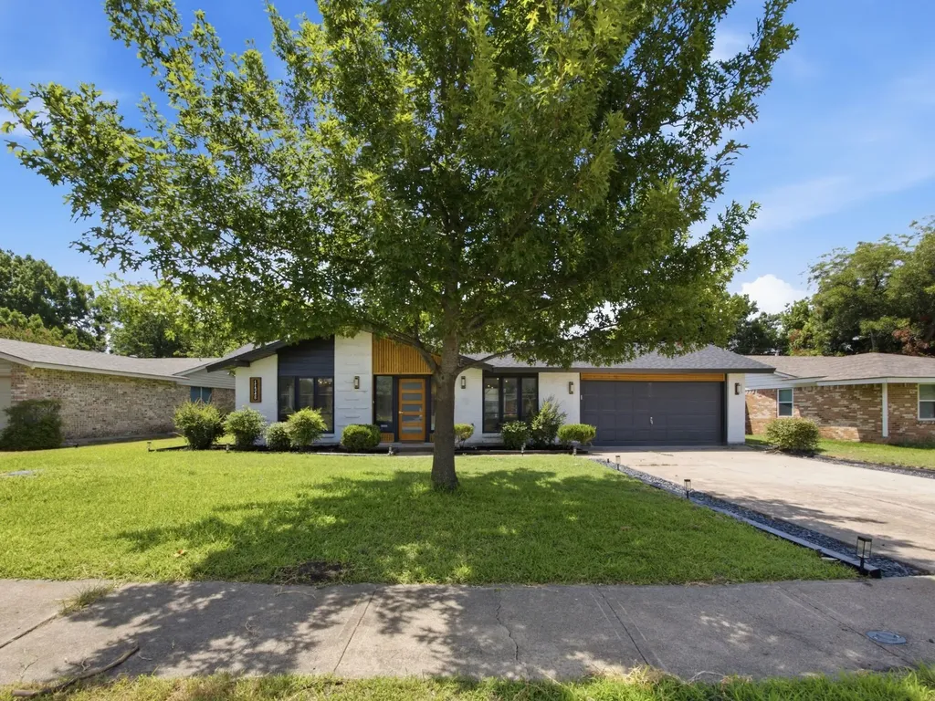 11348 Carissa Drive Dallas TX 75218