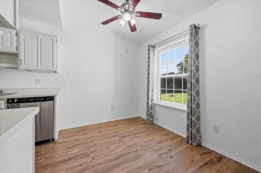 829 W Crossland Boulevard Grand Prairie TX 75052