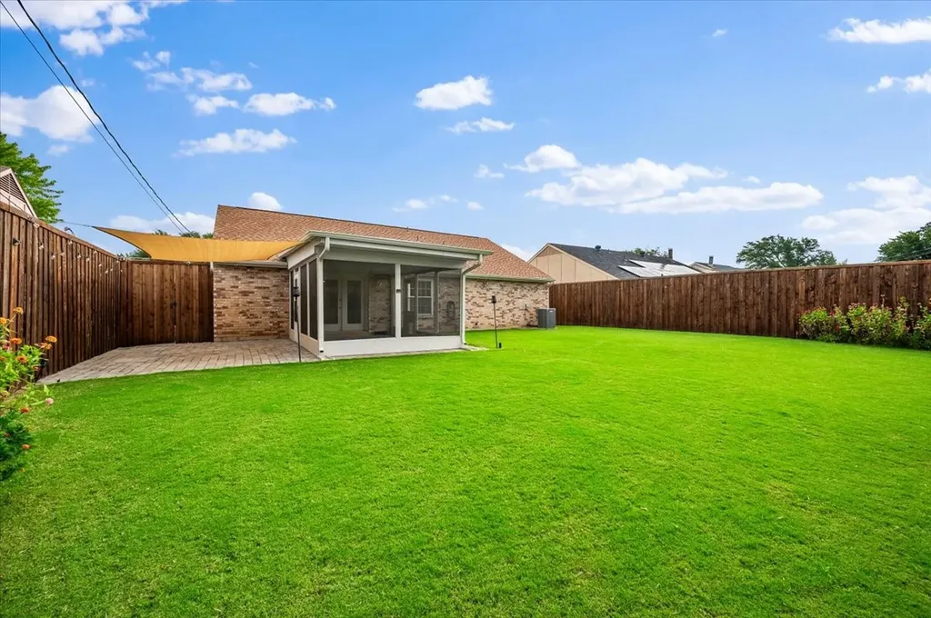 829 W Crossland Boulevard Grand Prairie TX 75052