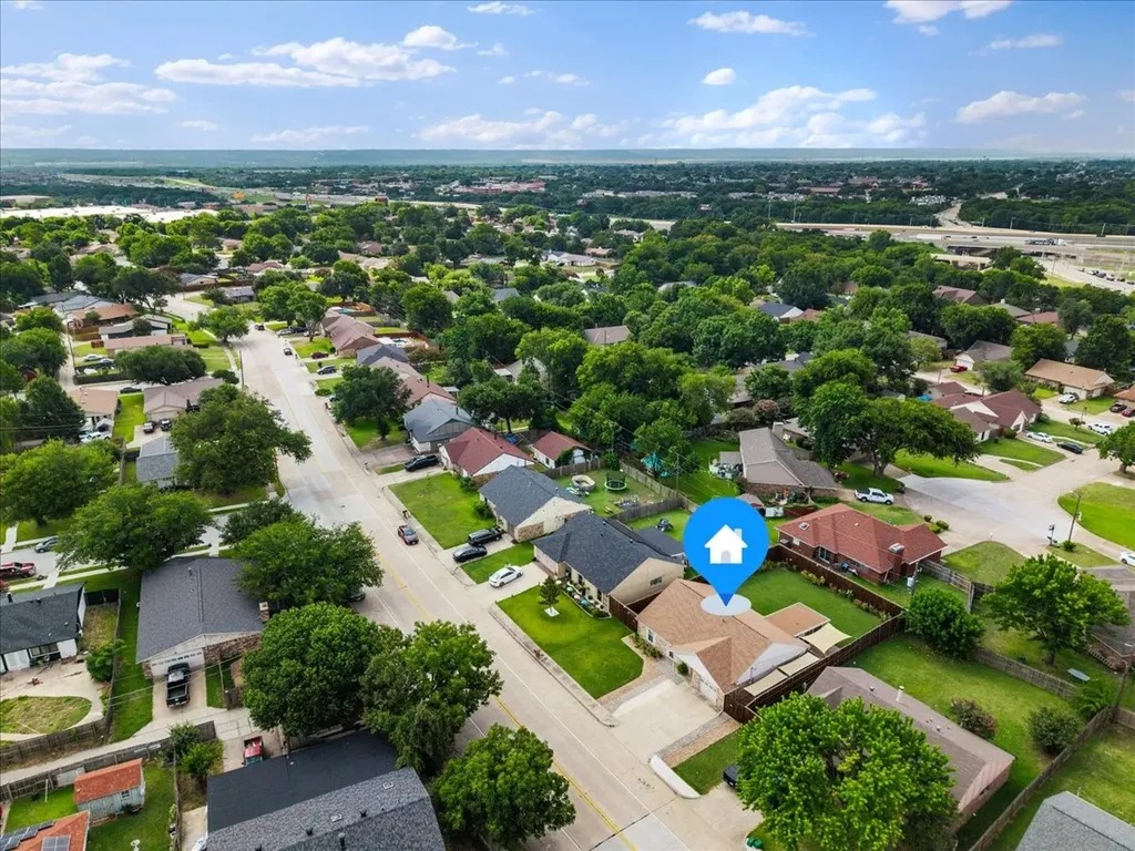 829 W Crossland Boulevard Grand Prairie TX 75052