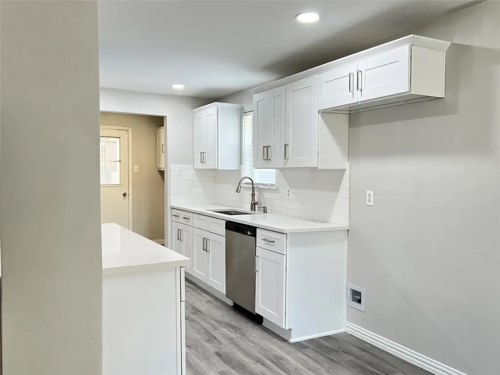 1006 Mccallum Drive Garland TX 75042