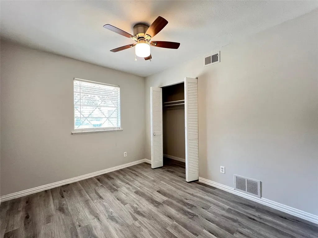 1006 Mccallum Drive Garland TX 75042