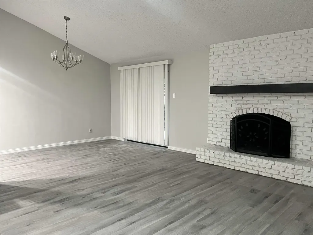 1006 Mccallum Drive Garland TX 75042