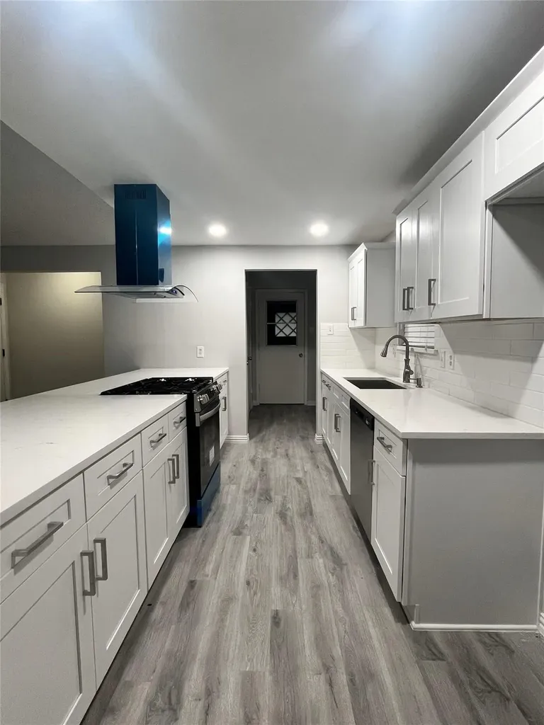 1006 Mccallum Drive Garland TX 75042