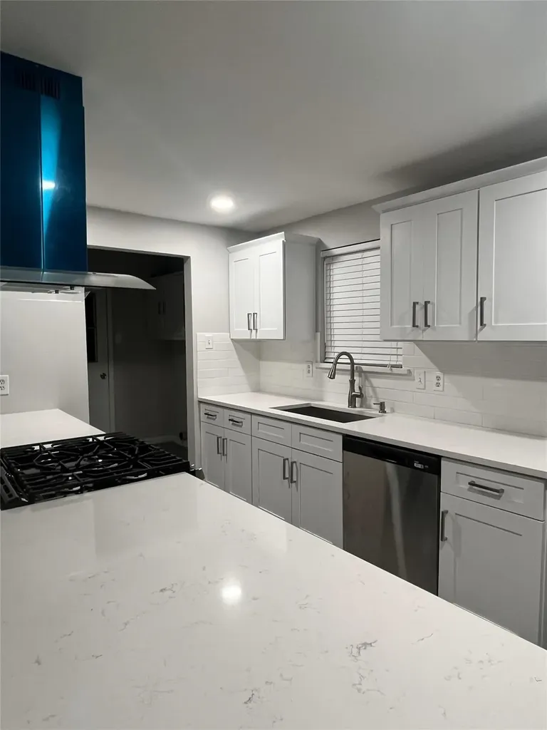 1006 Mccallum Drive Garland TX 75042