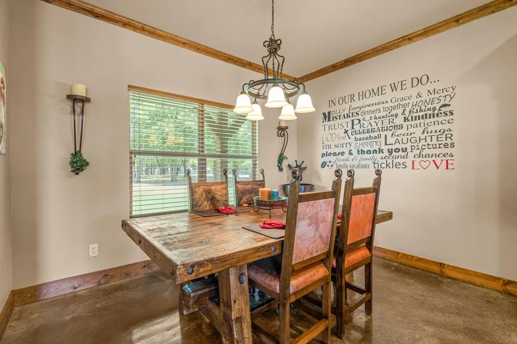 6231 Michael Road Sanger TX 76266
