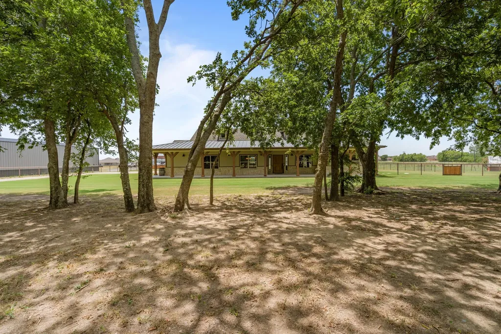 6231 Michael Road Sanger TX 76266