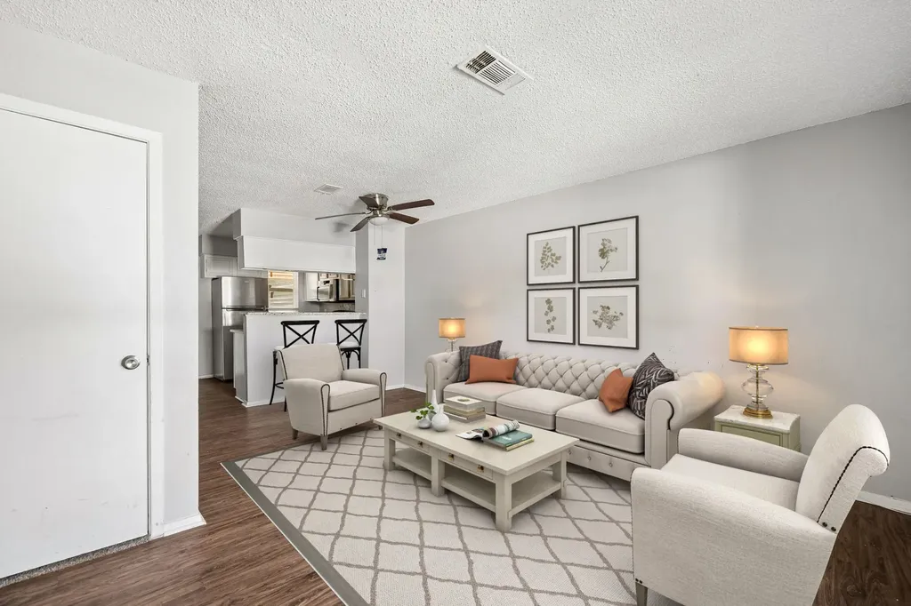 2244 Aspen Drive Dallas TX 75227