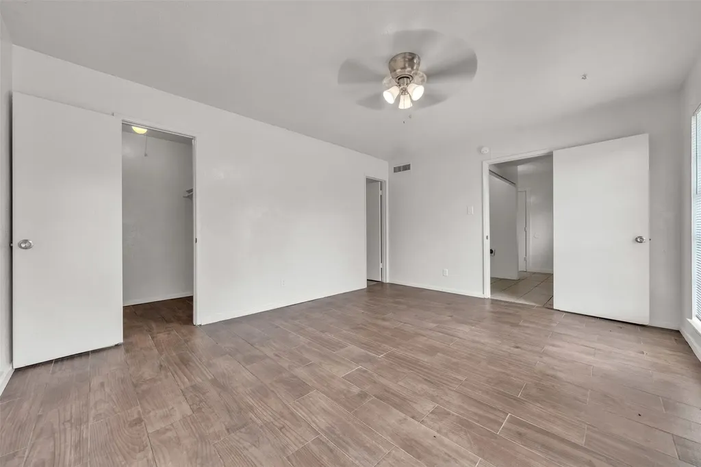 6705 Greenfield Drive Arlington TX 76016
