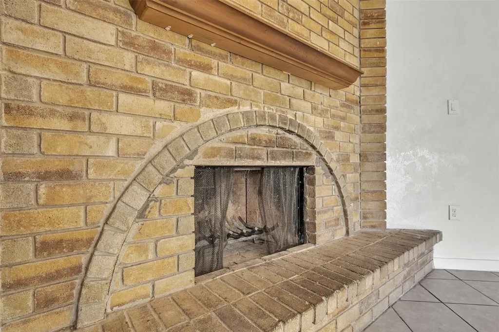 6705 Greenfield Drive Arlington TX 76016