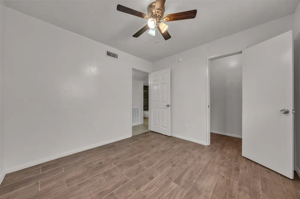 6705 Greenfield Drive Arlington TX 76016