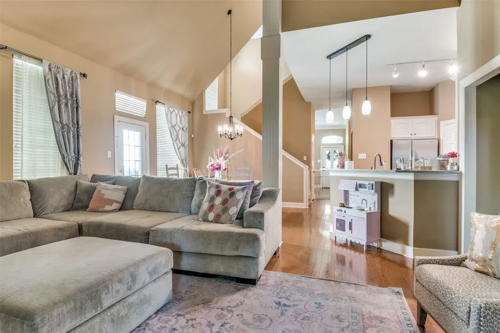 325 Valiant Drive Rockwall TX 75032