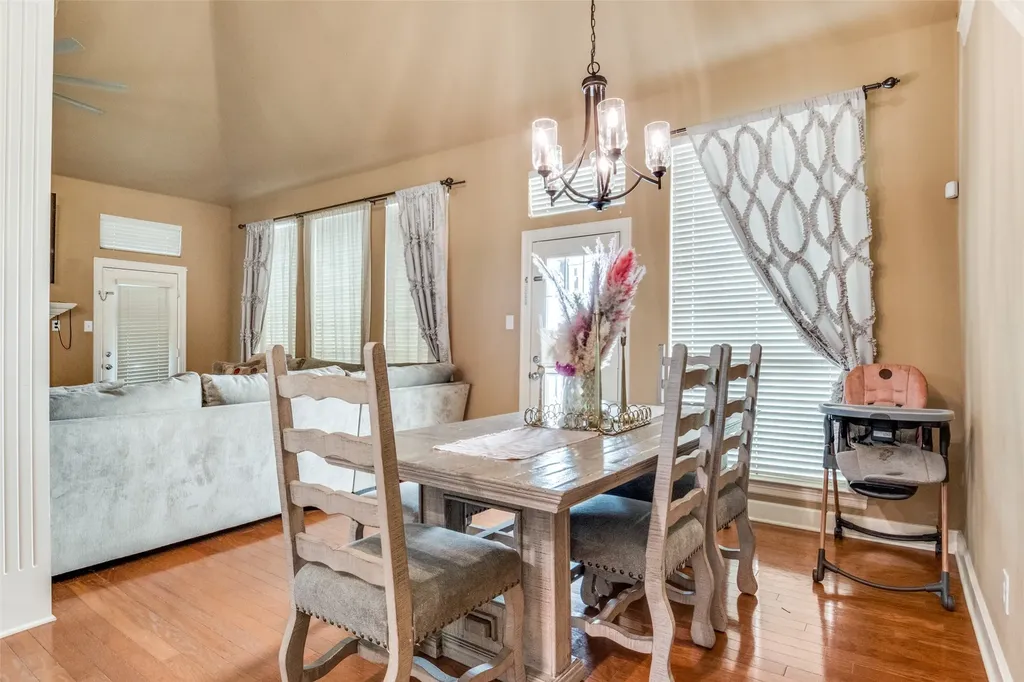 325 Valiant Drive Rockwall TX 75032