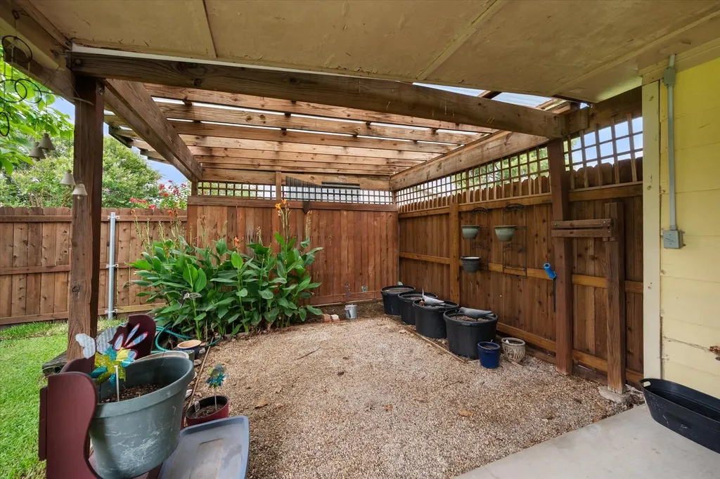 1209 Hidden Hills Drive Corsicana TX 75110