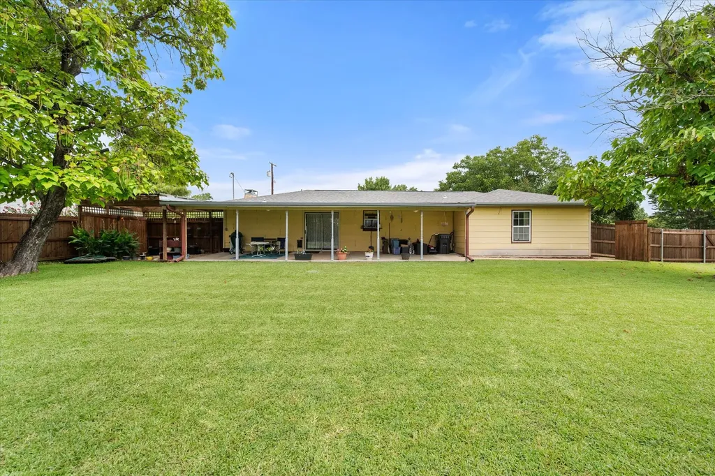1209 Hidden Hills Drive Corsicana TX 75110
