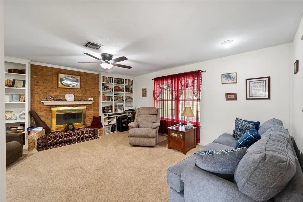 1209 Hidden Hills Drive Corsicana TX 75110
