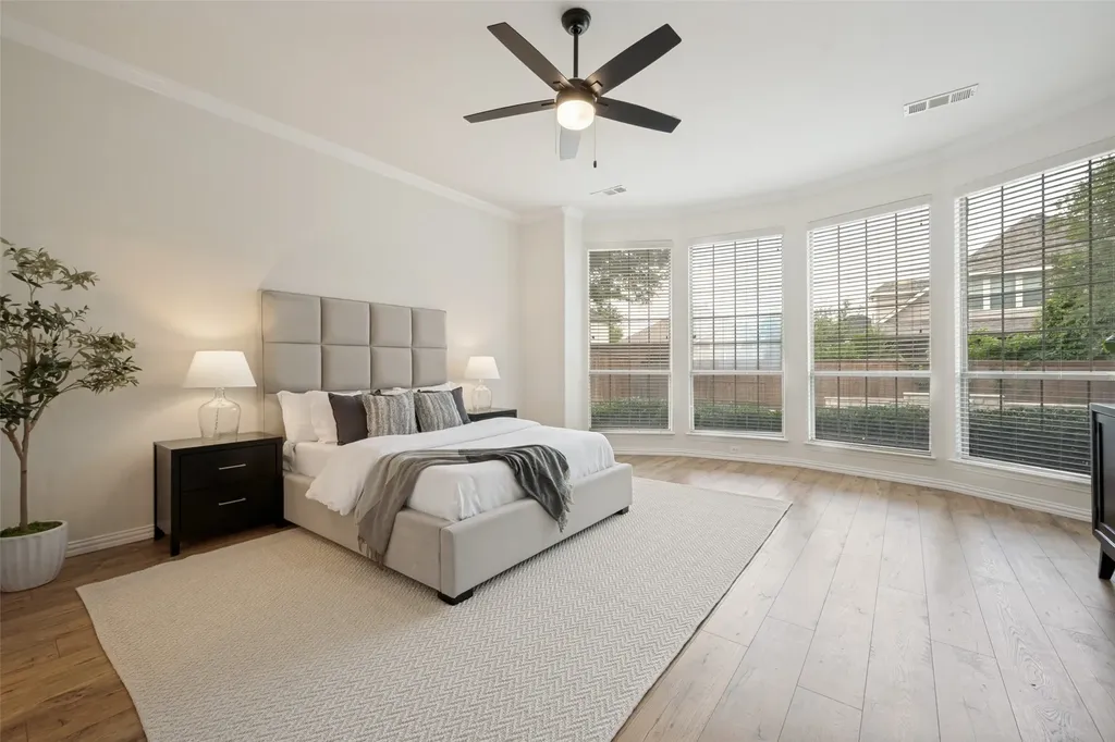 900 Fannin Drive Lantana TX 76226