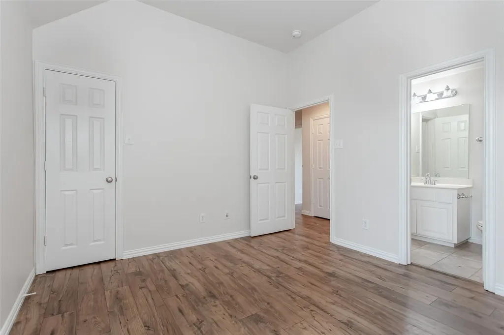 900 Fannin Drive Lantana TX 76226
