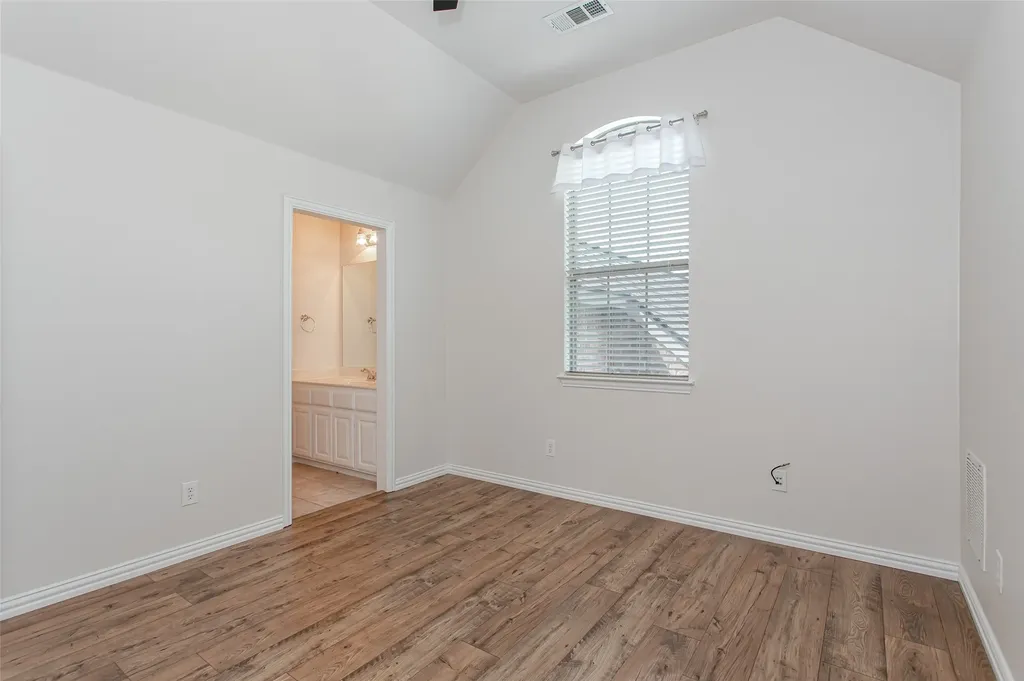 900 Fannin Drive Lantana TX 76226