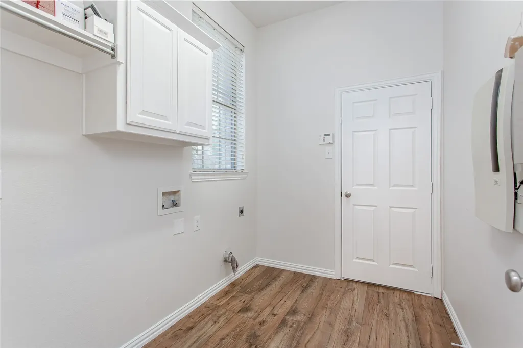 900 Fannin Drive Lantana TX 76226