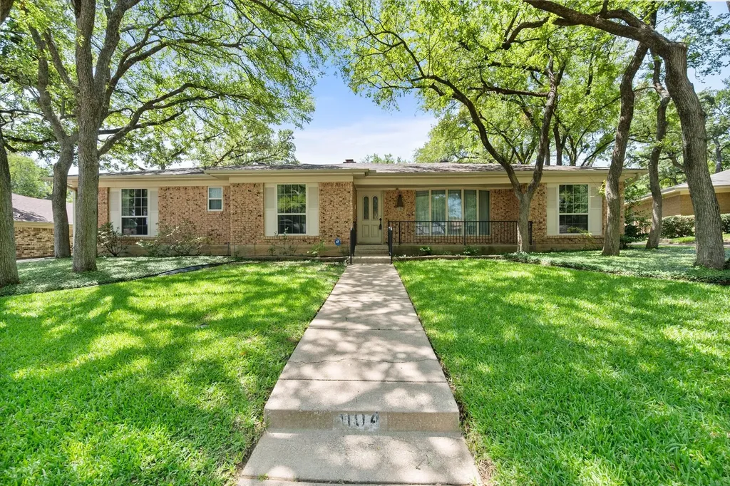 1104 Arlena Drive Arlington TX 76012