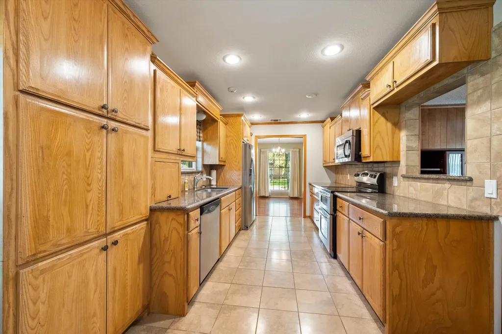 1104 Arlena Drive Arlington TX 76012