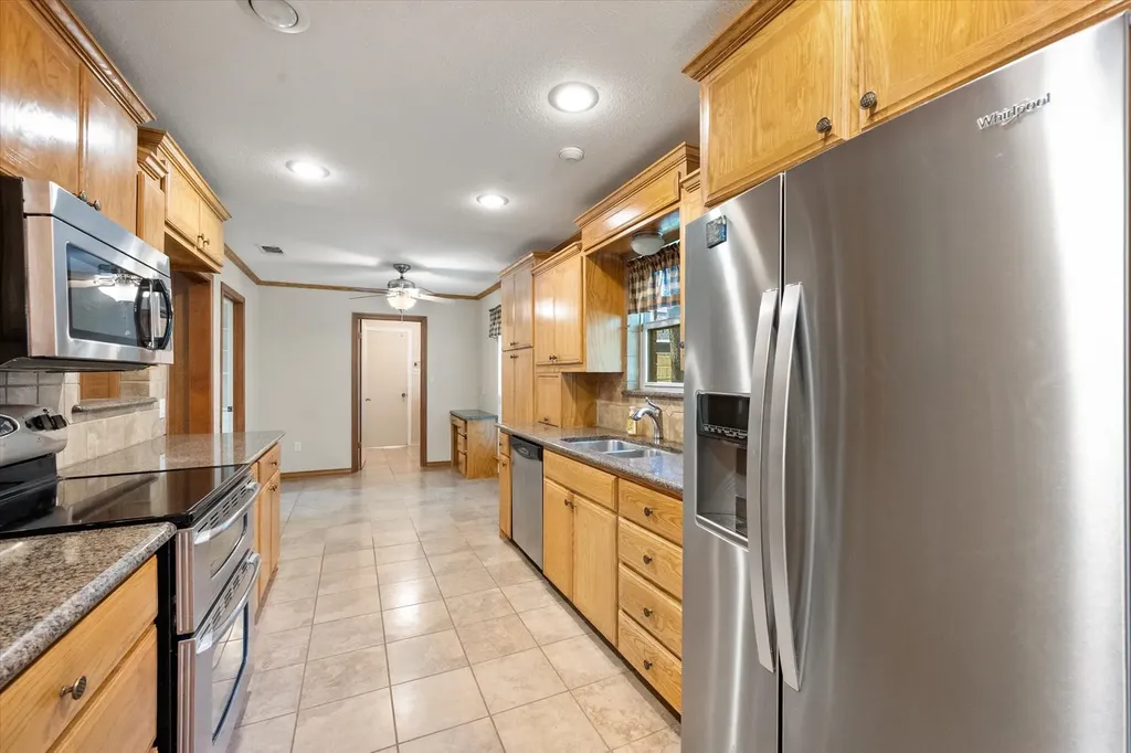 1104 Arlena Drive Arlington TX 76012