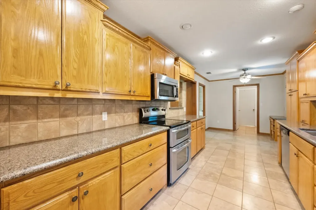 1104 Arlena Drive Arlington TX 76012