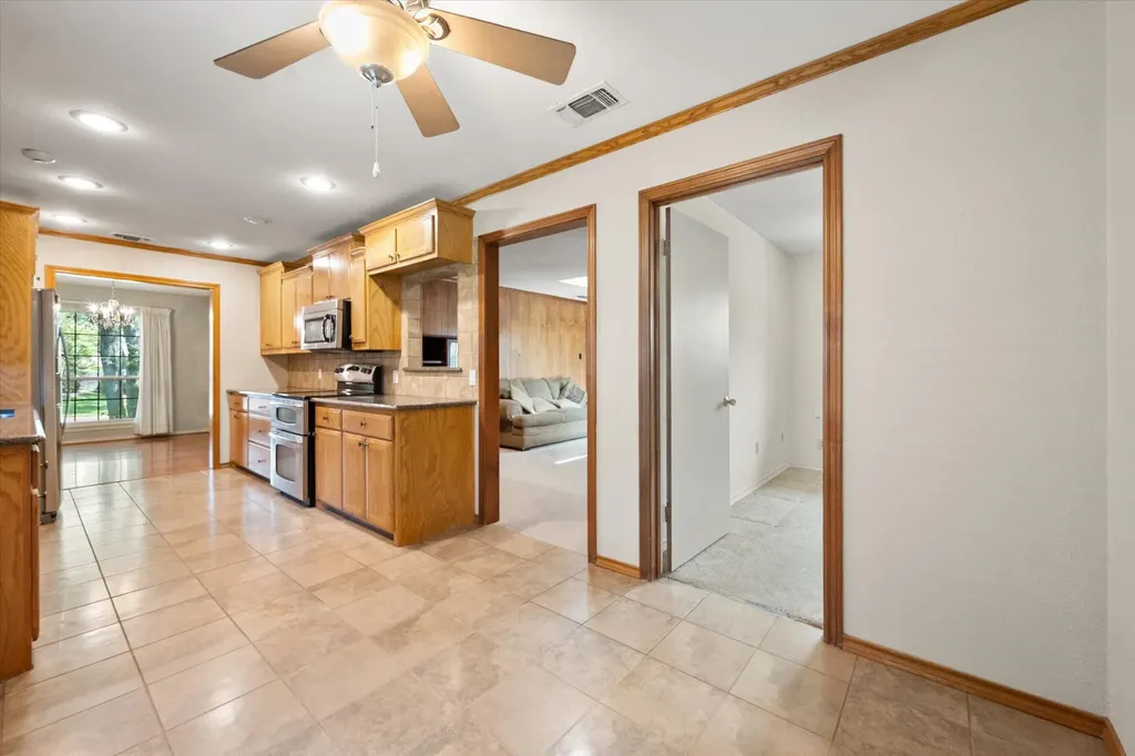 1104 Arlena Drive Arlington TX 76012