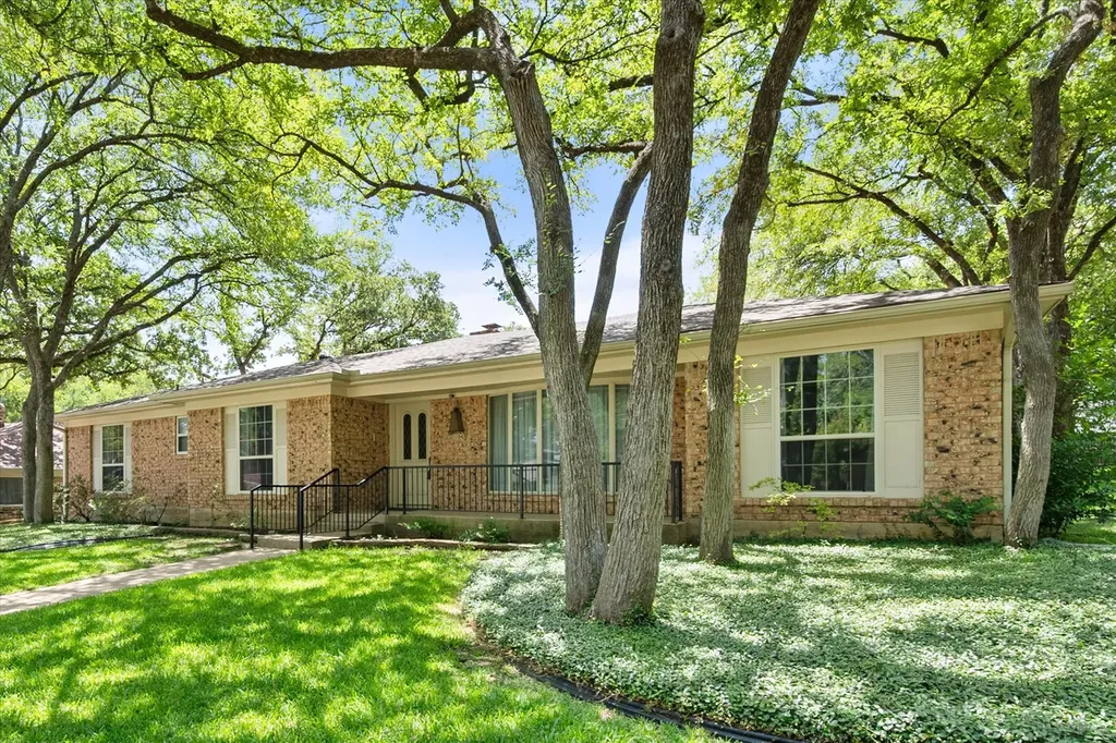 1104 Arlena Drive Arlington TX 76012