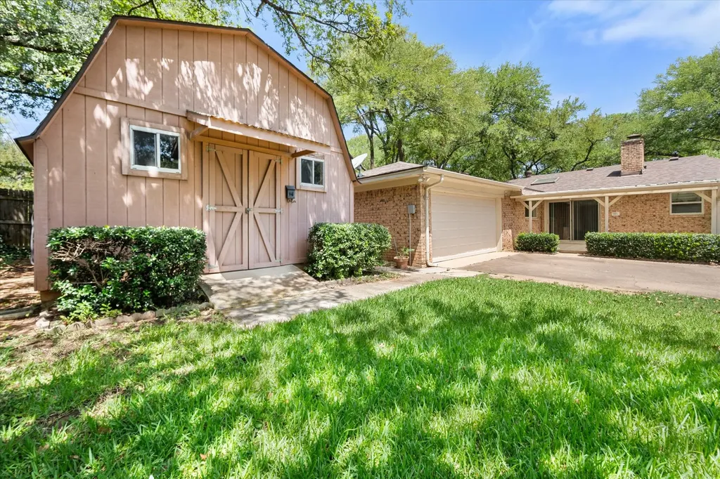 1104 Arlena Drive Arlington TX 76012