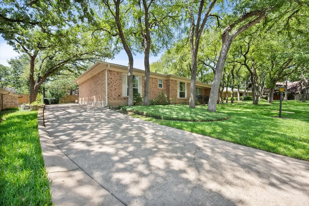 1104 Arlena Drive Arlington TX 76012